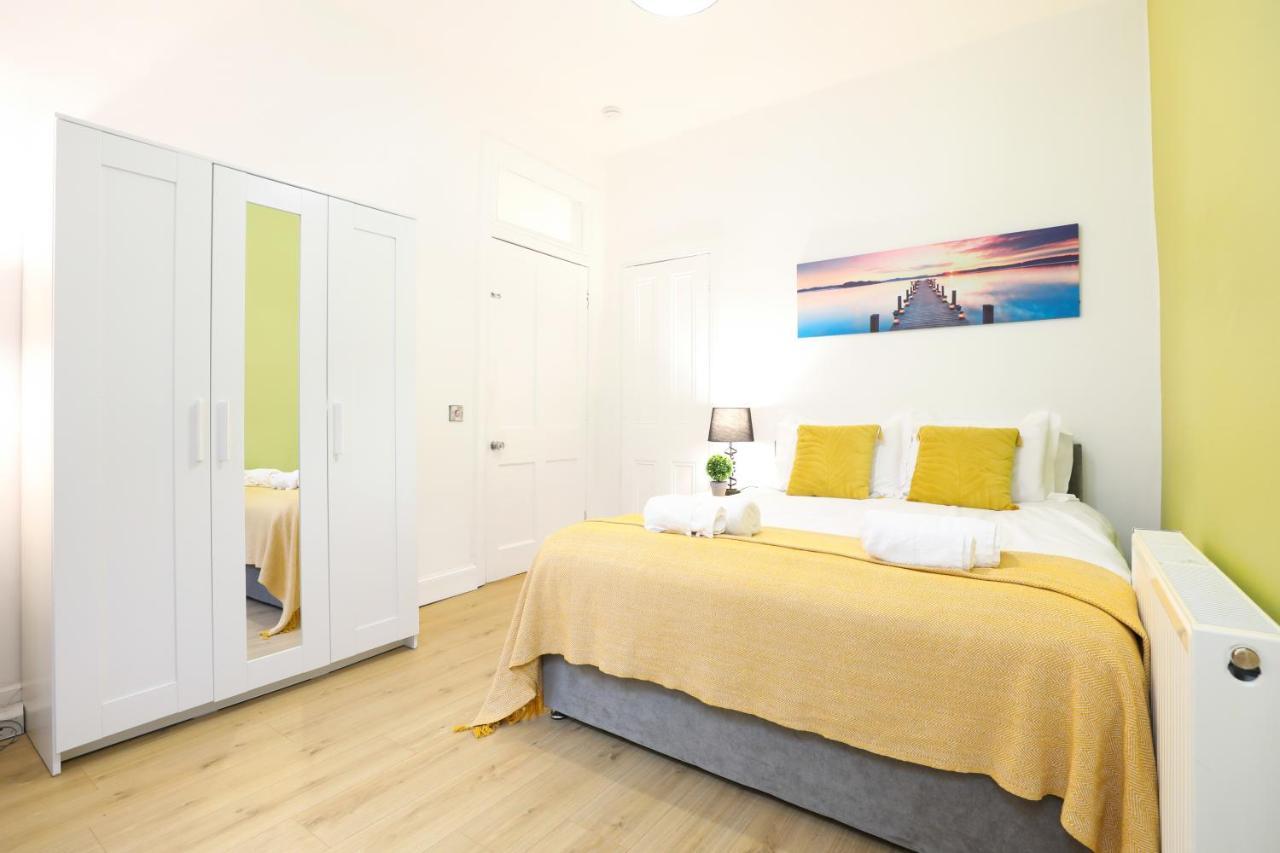 Stunning modern 3 bedroom apartment Edinburgh Eksteriør billede