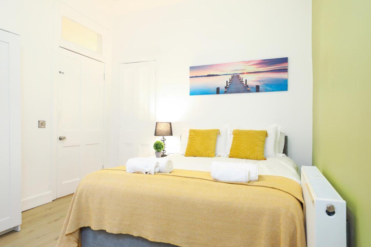 Stunning modern 3 bedroom apartment Edinburgh Eksteriør billede