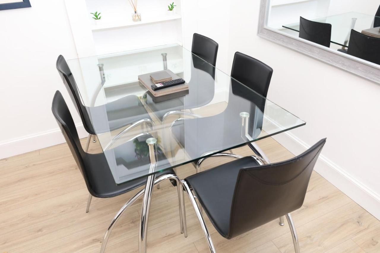 Stunning modern 3 bedroom apartment Edinburgh Eksteriør billede