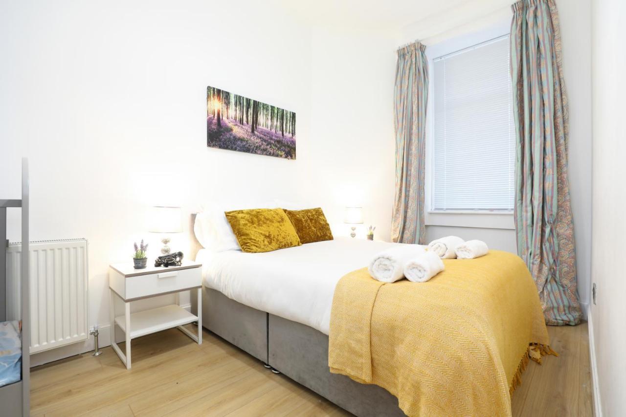 Stunning modern 3 bedroom apartment Edinburgh Eksteriør billede