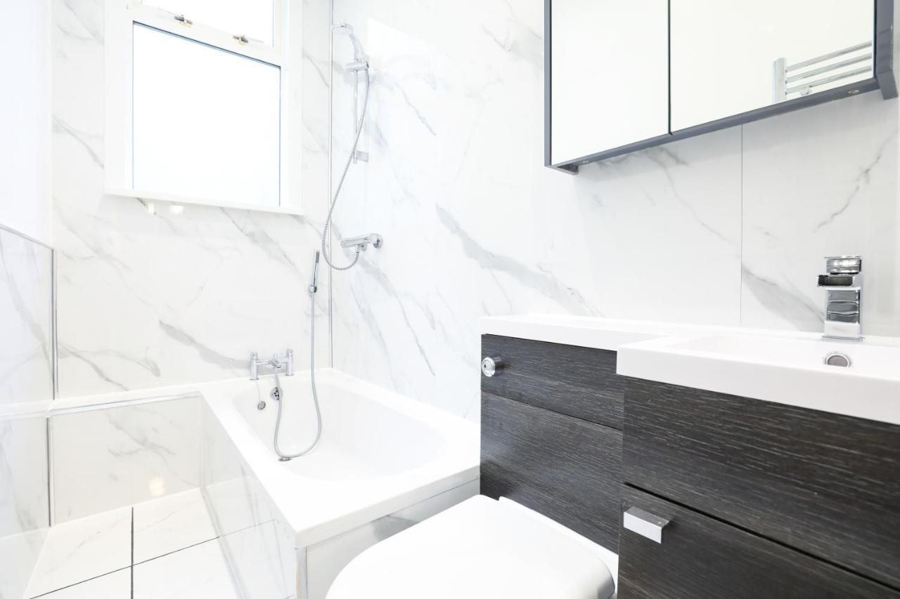 Stunning modern 3 bedroom apartment Edinburgh Eksteriør billede