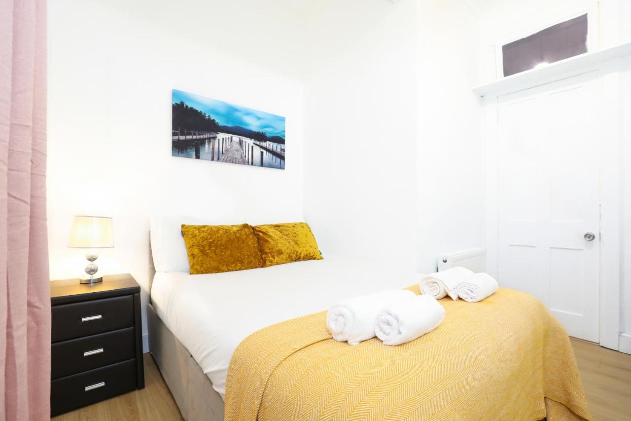 Stunning modern 3 bedroom apartment Edinburgh Eksteriør billede