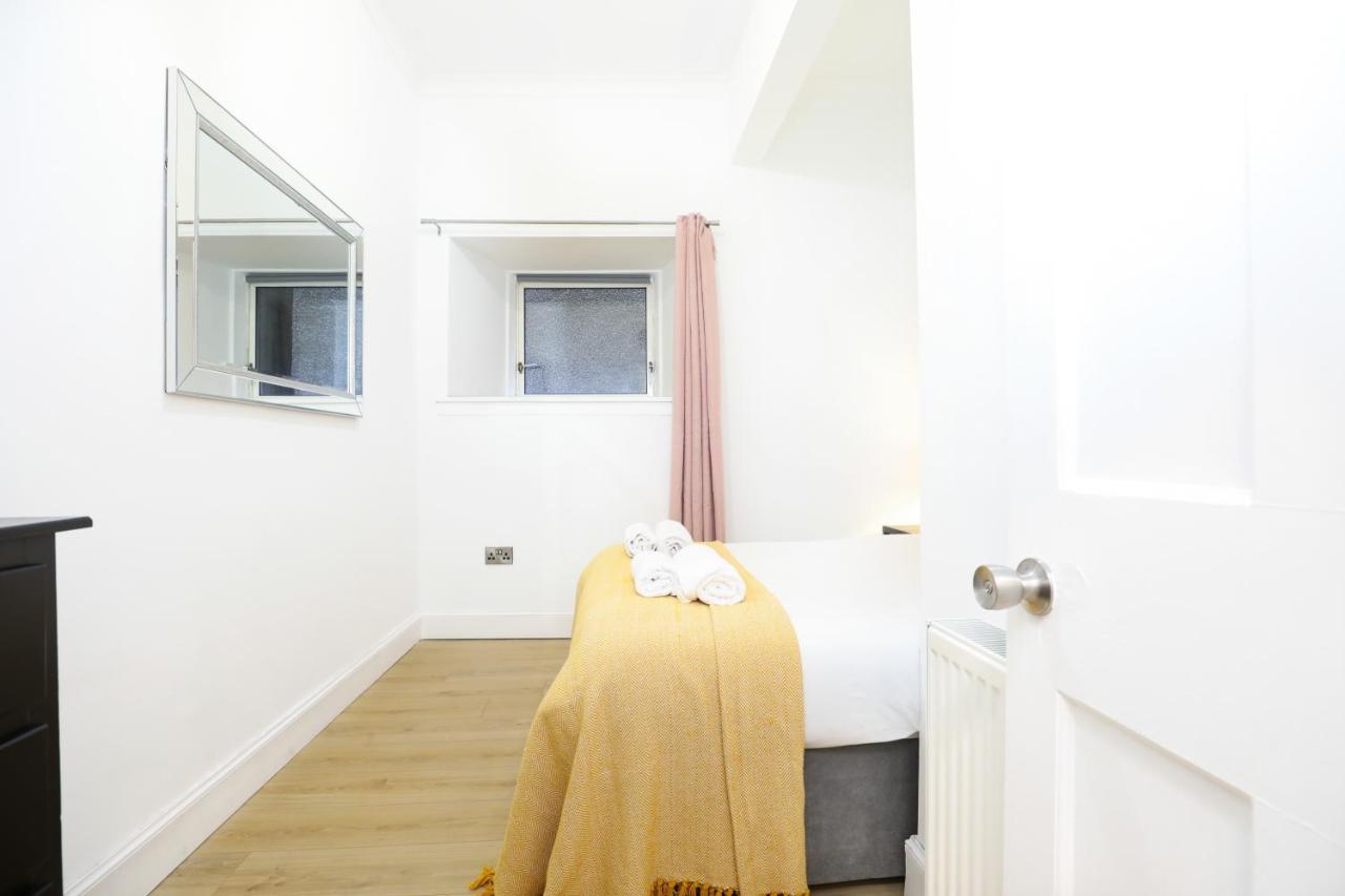 Stunning modern 3 bedroom apartment Edinburgh Eksteriør billede